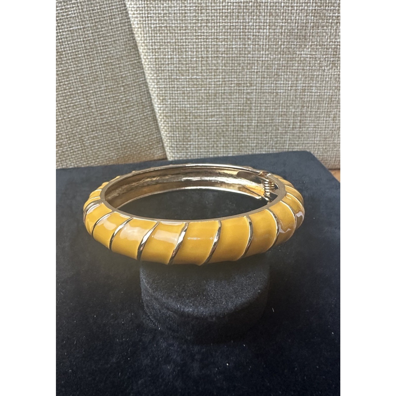 Sequin Nordstrom Multicolor Gold Tone Statement Enamel Bangle Bracelet # 350